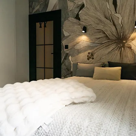 Loft Na Piatym Lägenhet